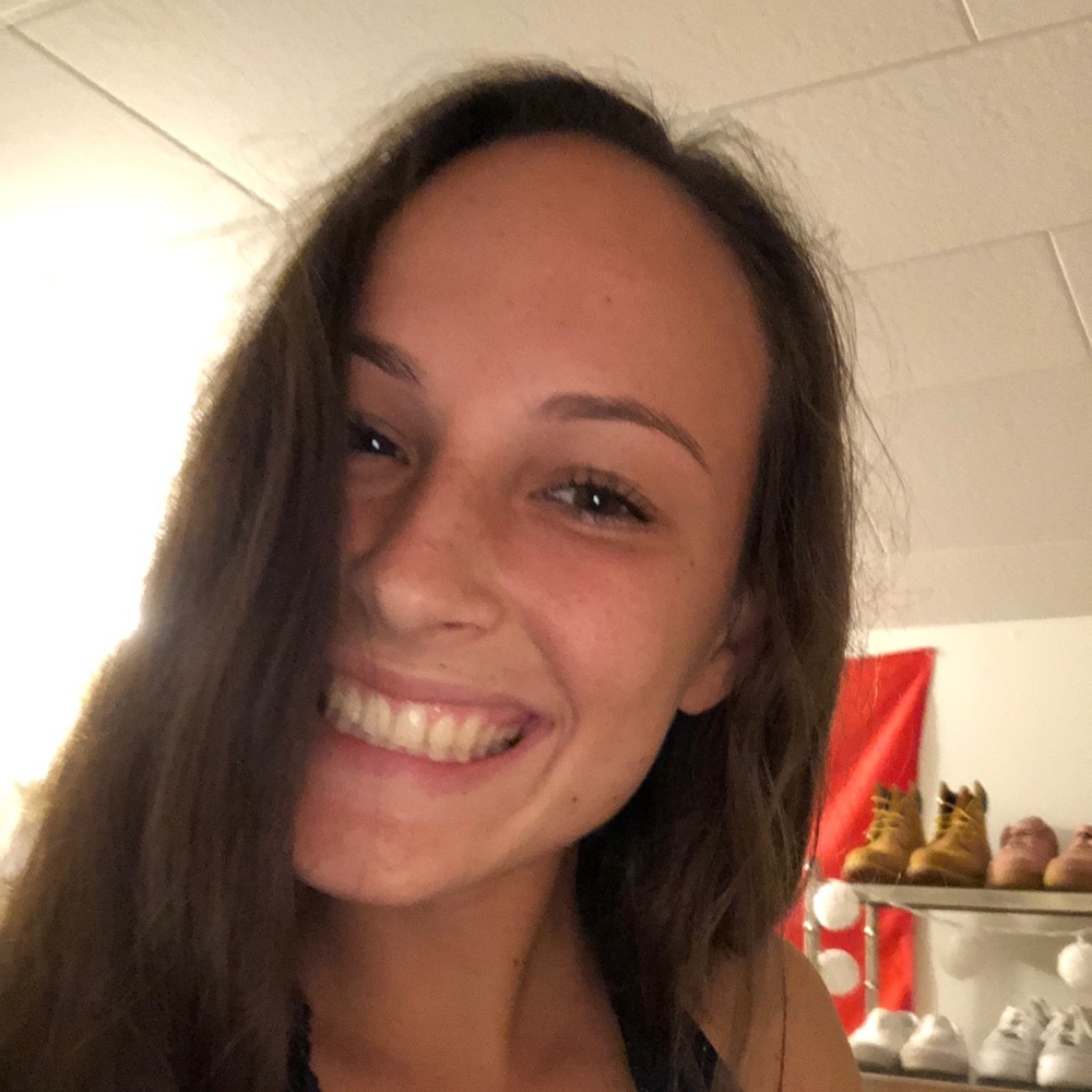 Meet your Posher, Delaney